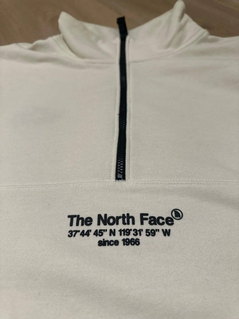 The North Face Men's AXYS ¼-Zip Fleece in White Dune Mens Size M - Picture 5 of 8